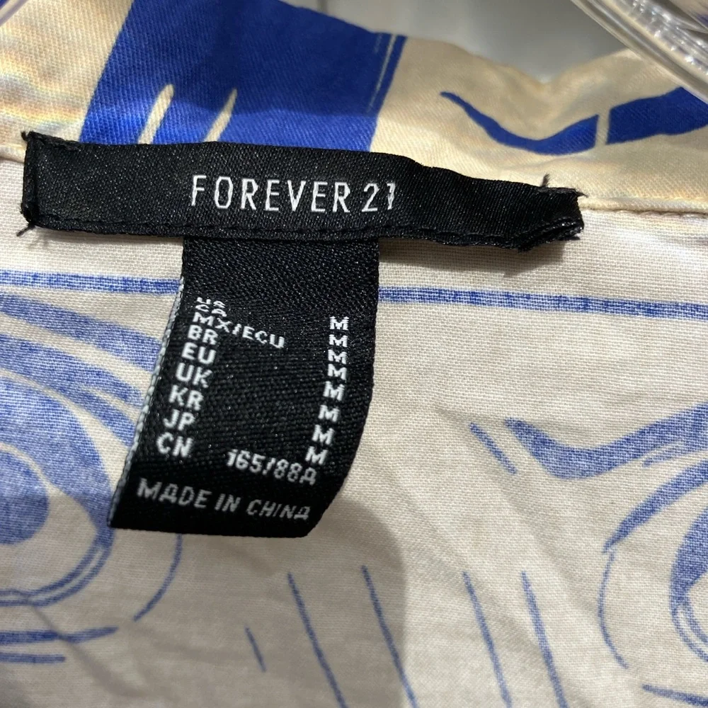 Forever 21 Men’s Blue and Cream Graphic Anime  Shirt Size M - Picture 3 of 5